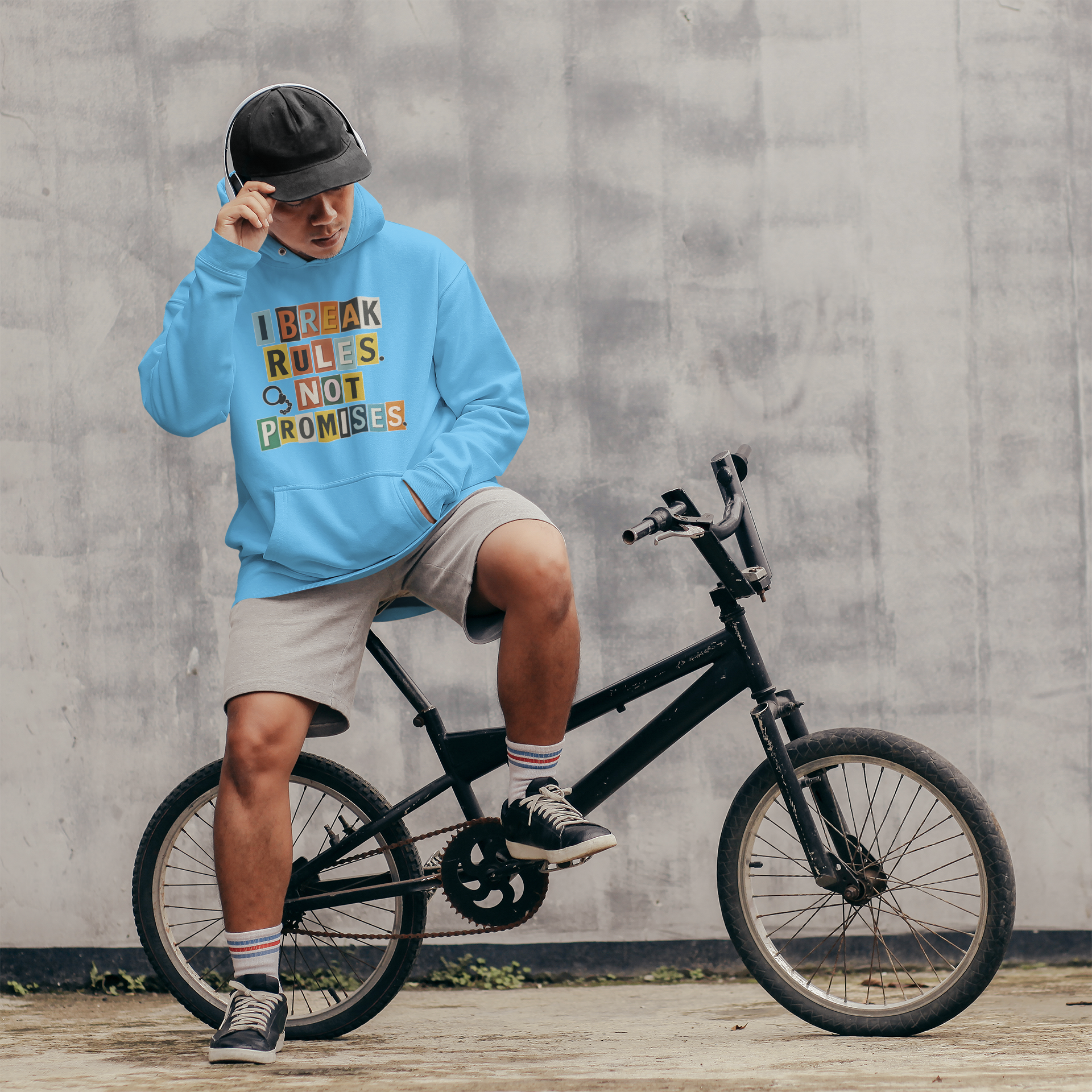 Mr.Hoodie Break Rules...
